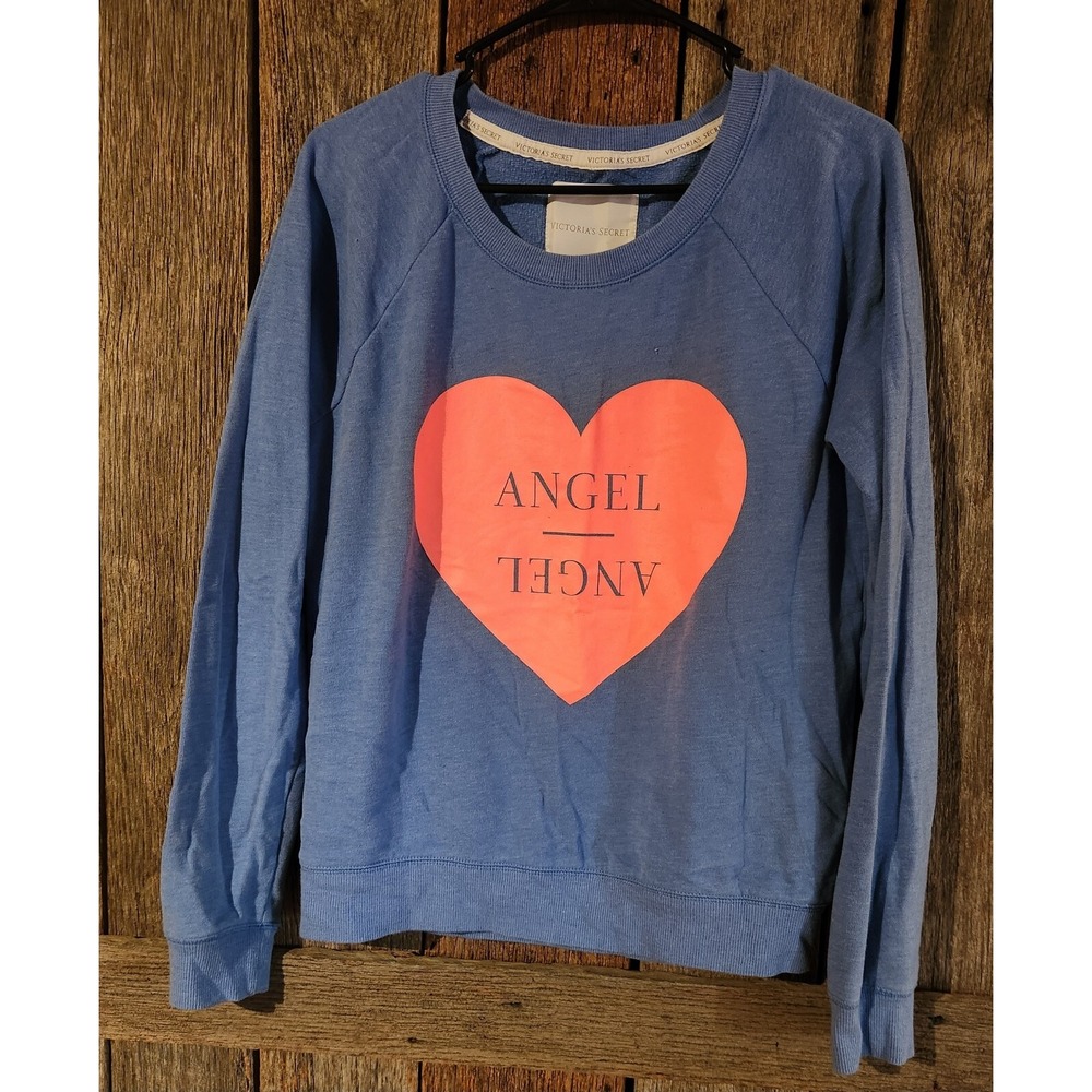 Victoria's Secret‎ Women's sweatshirt Angel Heart Size Medium Long Sleeve Blue